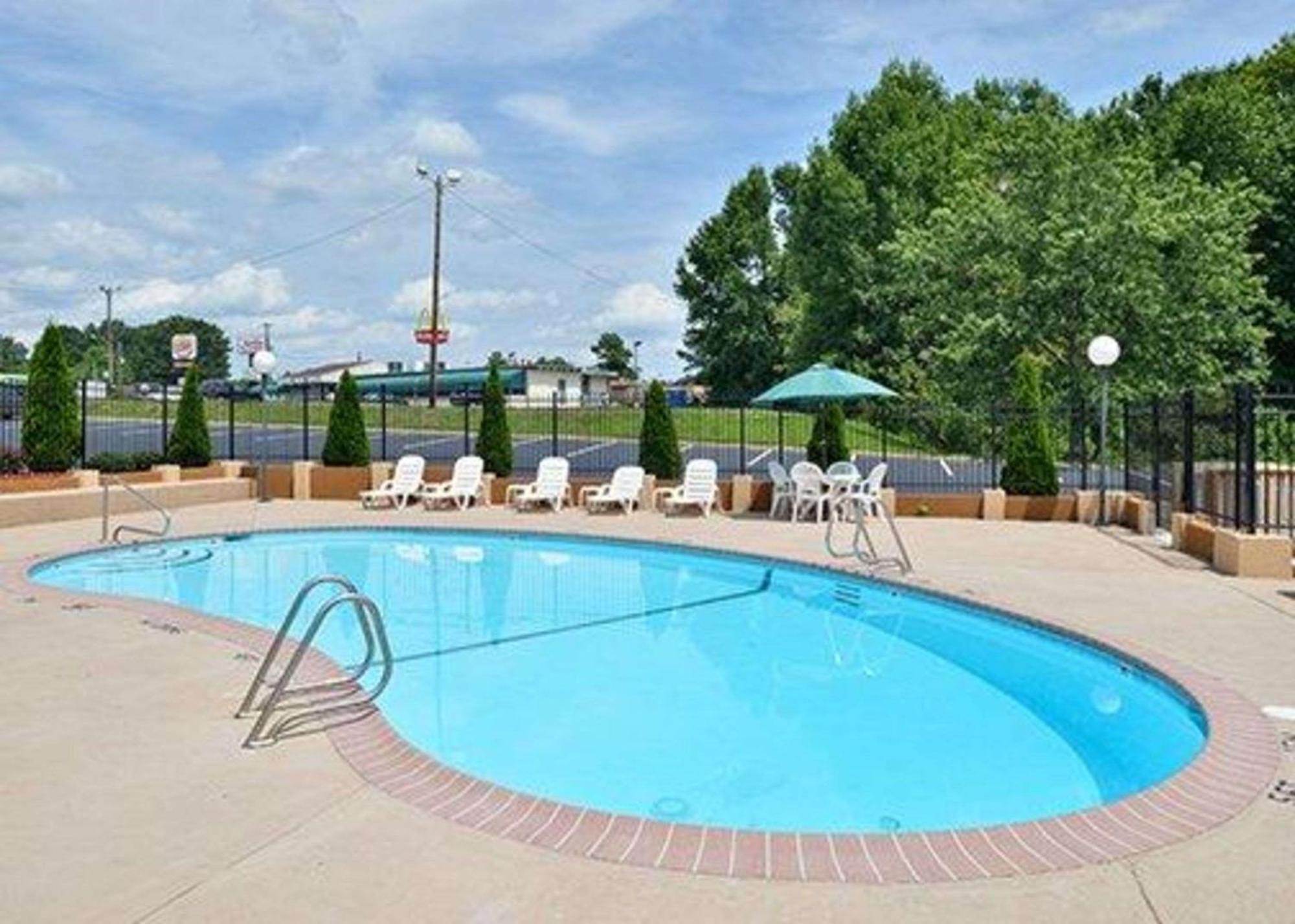 Quality Inn Asheboro South Eksteriør billede